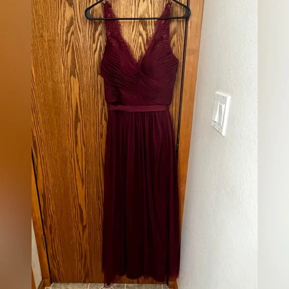 bhldn burgundy dress NEW BHLDN Marceau Sleeveless Midi Dress Size 16 Tulip Gathered Burgundy Hi Low